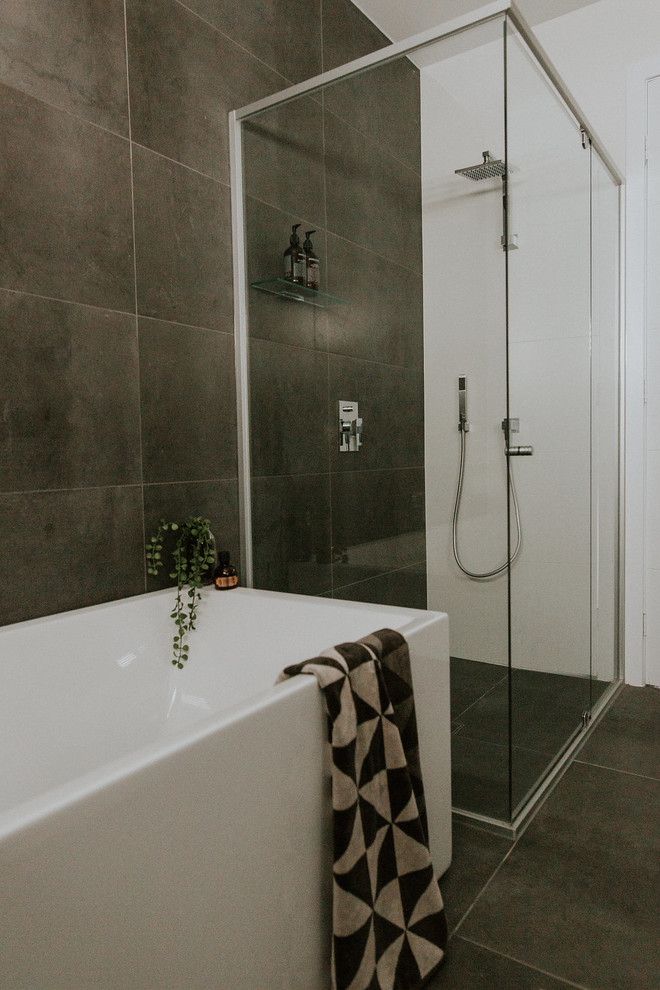 Chifley residential - Modern - Bathroom - Canberra - Queanbeyan - by ...