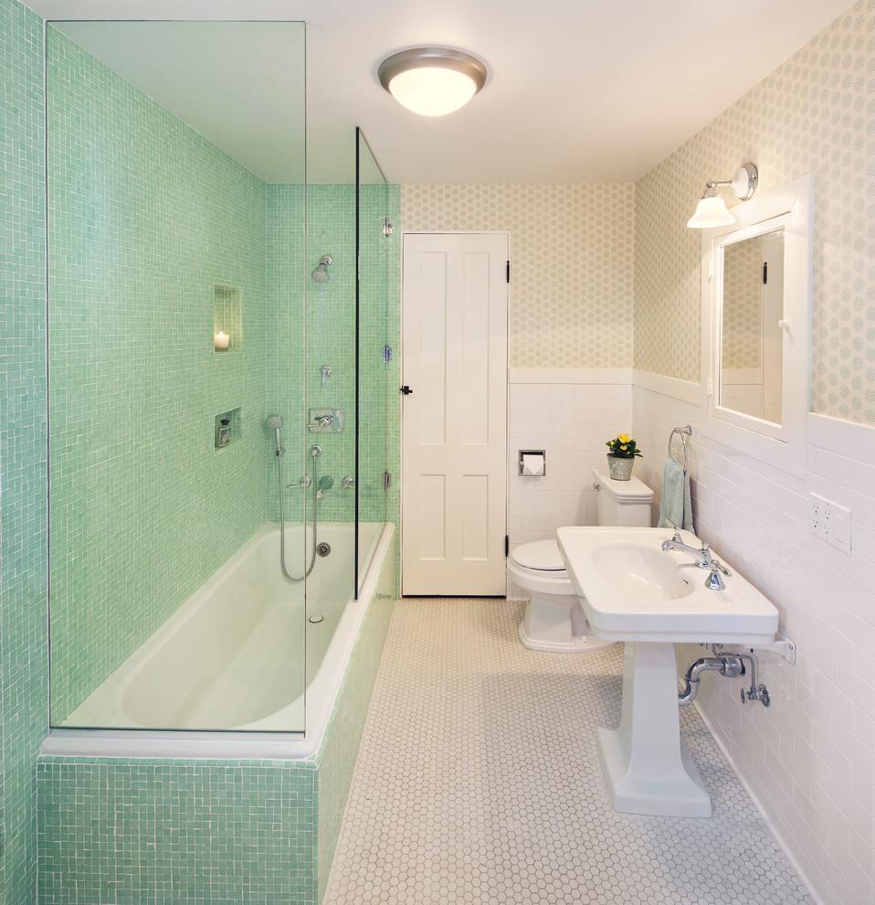 This is an example of a classic bathroom in Santa Barbara.