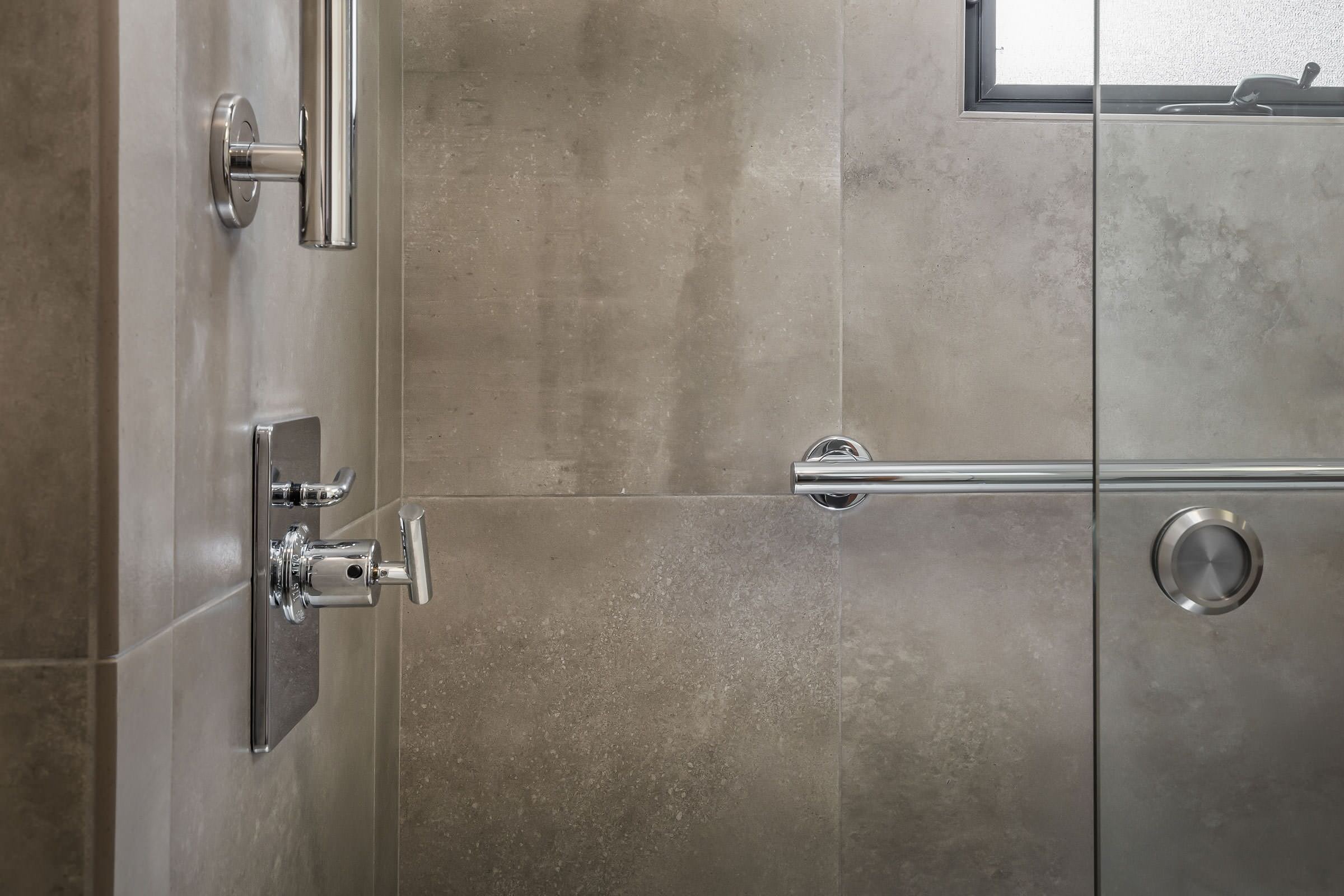 Grab Bar For Tile - Photos & Ideas | Houzz