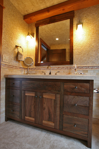 Esempio di una stanza da bagno tradizionale