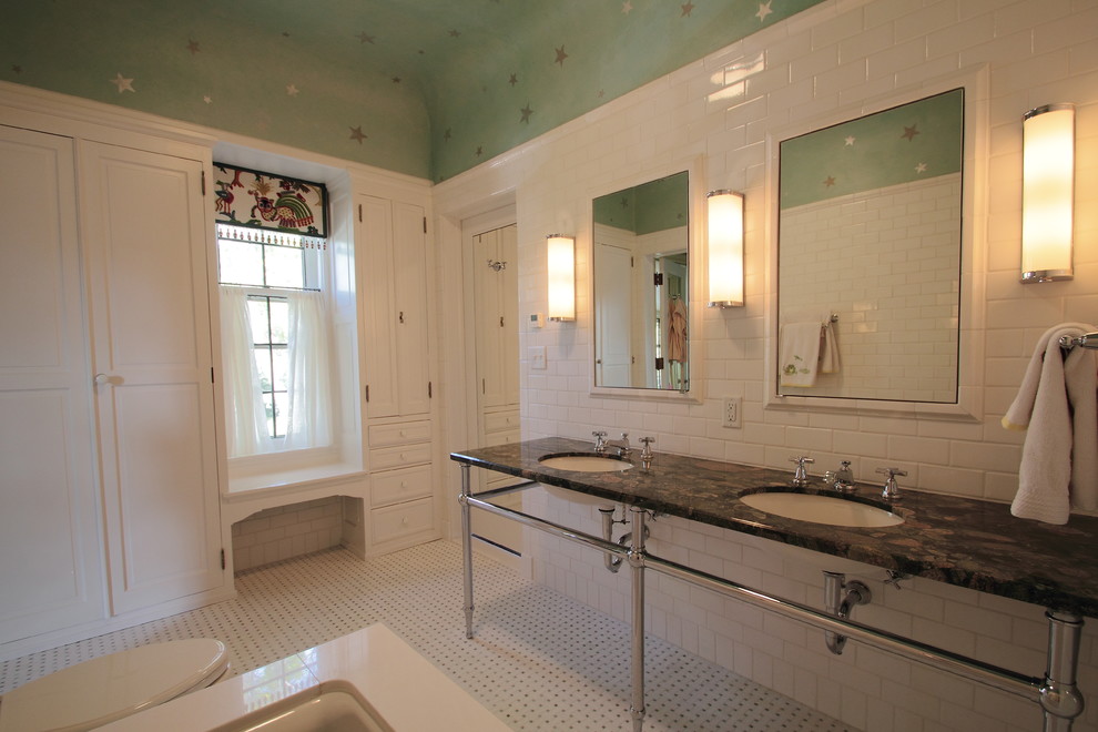 Klassisches Badezimmer in Milwaukee
