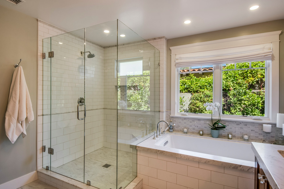 Example of a classic bathroom design in Los Angeles