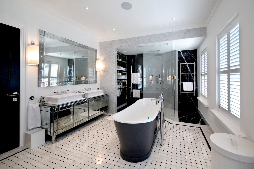 Источник вдохновения для домашнего уюта: ванная комната в современном стиле с белым полом