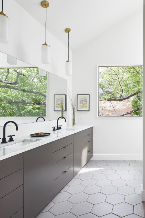 Modern Elegance: Hexagon Floor Tiles for Your Gray White Bathroom Makeover