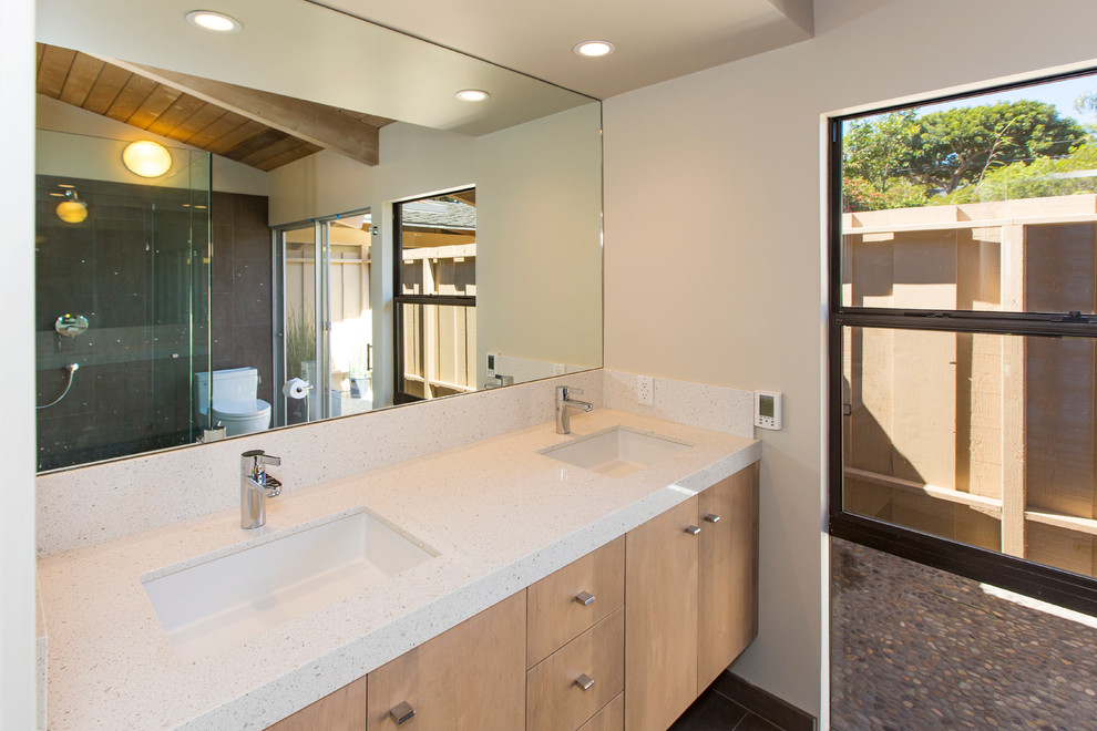 Example of a small transitional master white tile and stone slab slate floor walk-in shower design in Los Angeles with an undermount sink, furniture-like cabinets, light wood cabinets, a one-piece toilet and beige walls