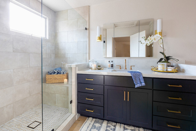 Bathroom Of The Week Breezy And Open With A Navy Blue Vanity - Bathroom Tile Ideas With Navy Blue Vanity