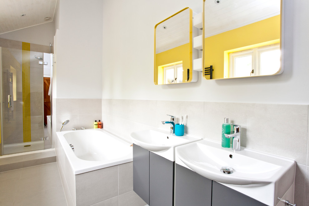 Design ideas for a contemporary bathroom in Oxfordshire.