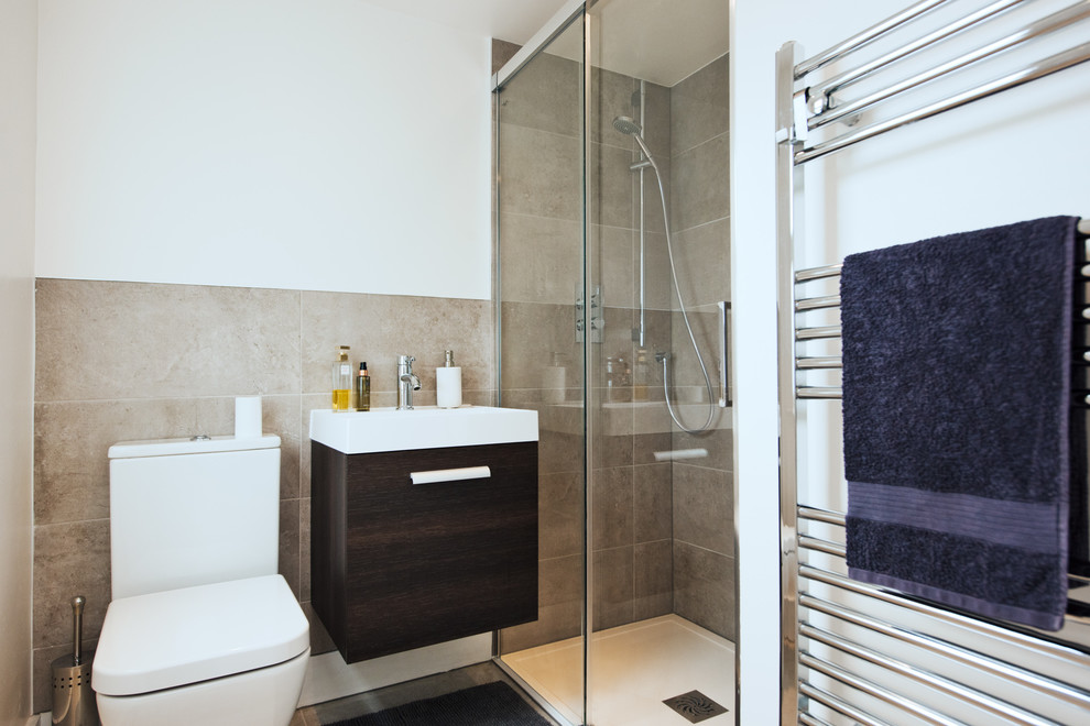 Modernes Badezimmer in London