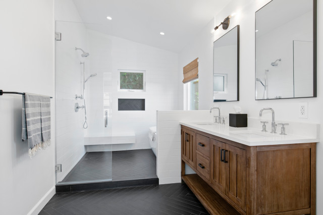 6 Reasons Why We Love Walk-In Showers - NOVERO Homes