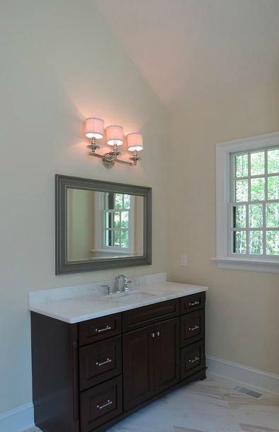 Inspiration for a timeless bathroom remodel in Richmond