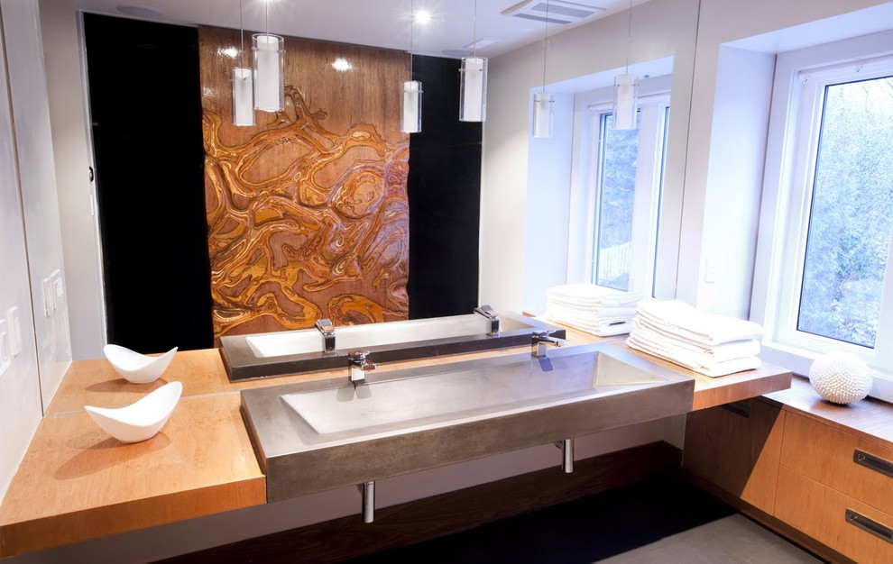 Contemporary bathroom in Toronto with a trough sink.