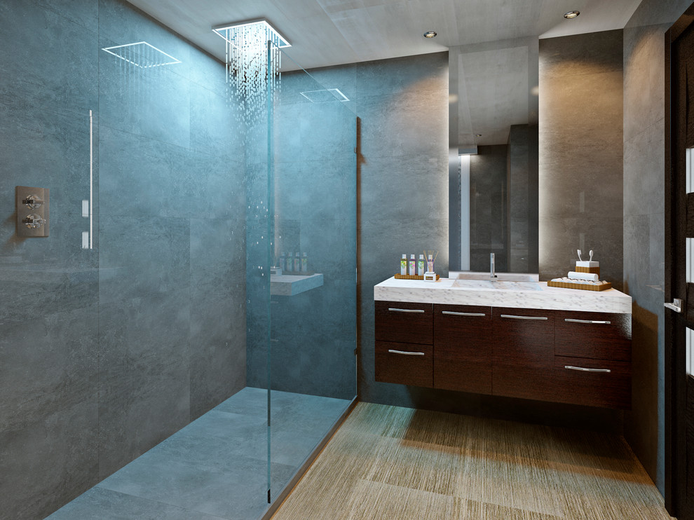 Свежая идея для дизайна: главная ванная комната среднего размера с врезной раковиной, полновстраиваемой ванной, открытым душем, инсталляцией, серой плиткой, керамической плиткой, зелеными стенами и полом из керамической плитки - отличное фото интерьера