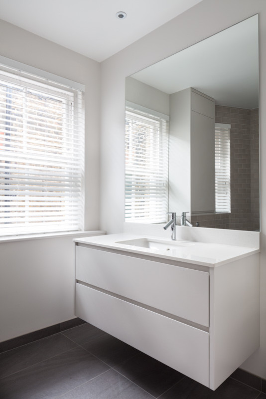 Idées déco pour une salle de bain contemporaine.