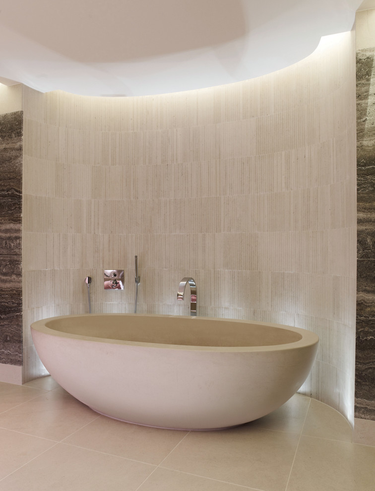 Источник вдохновения для домашнего уюта: ванная комната в современном стиле с плиткой из известняка