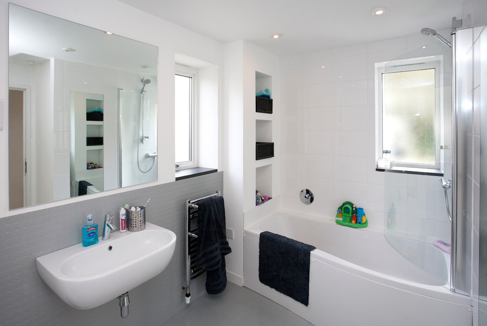Contemporary Home, Bude, Cornwall Contemporary Bathroom Cornwall