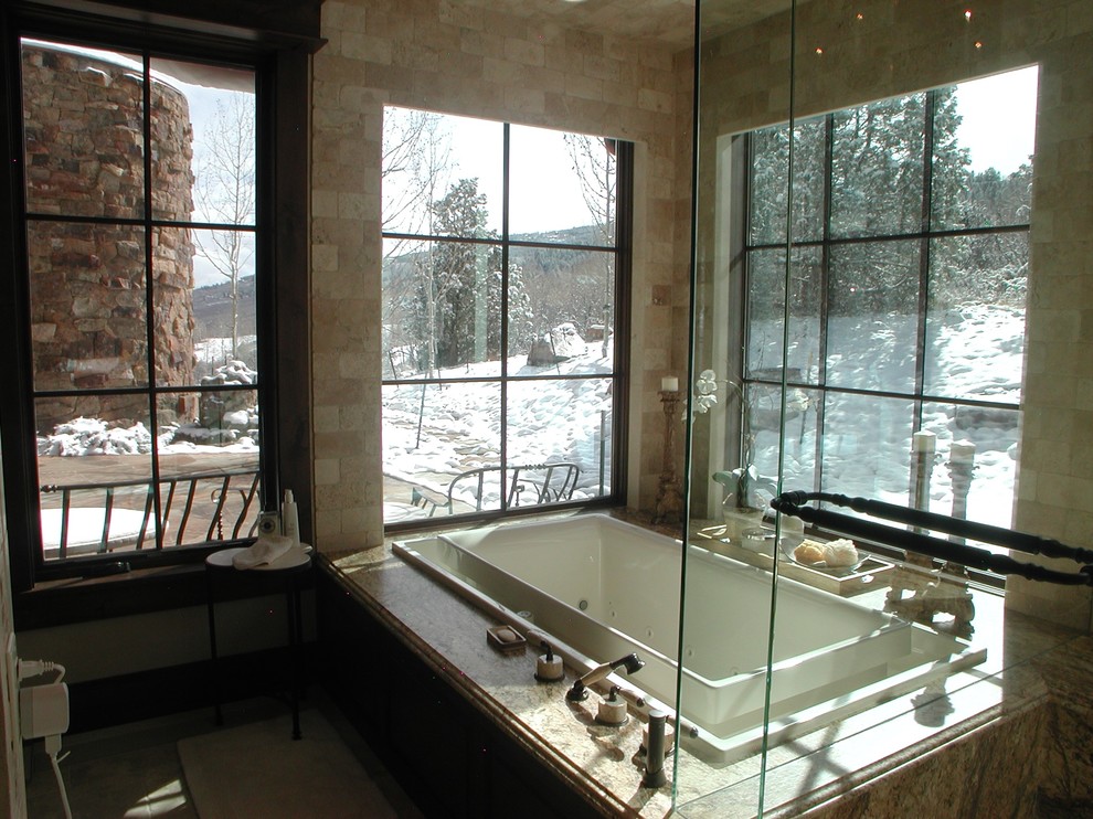 Example of a classic bathroom design in Denver