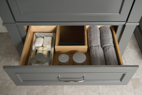 Bathroom cabinet with smart mirror storage