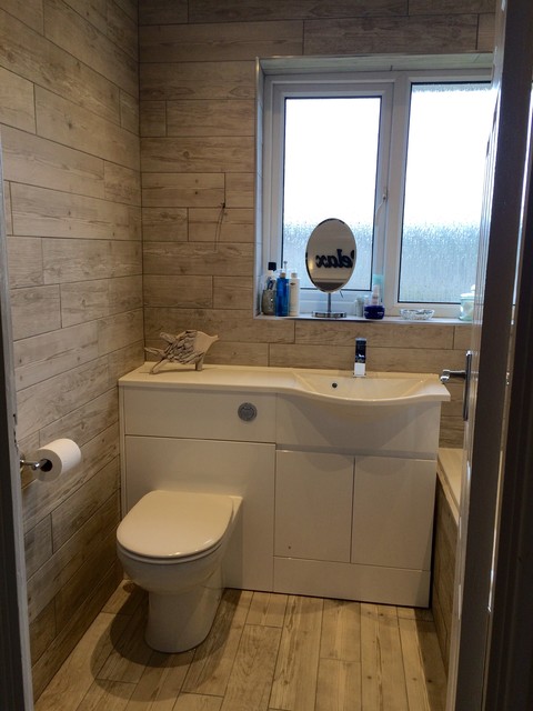 Bathroom b 2024