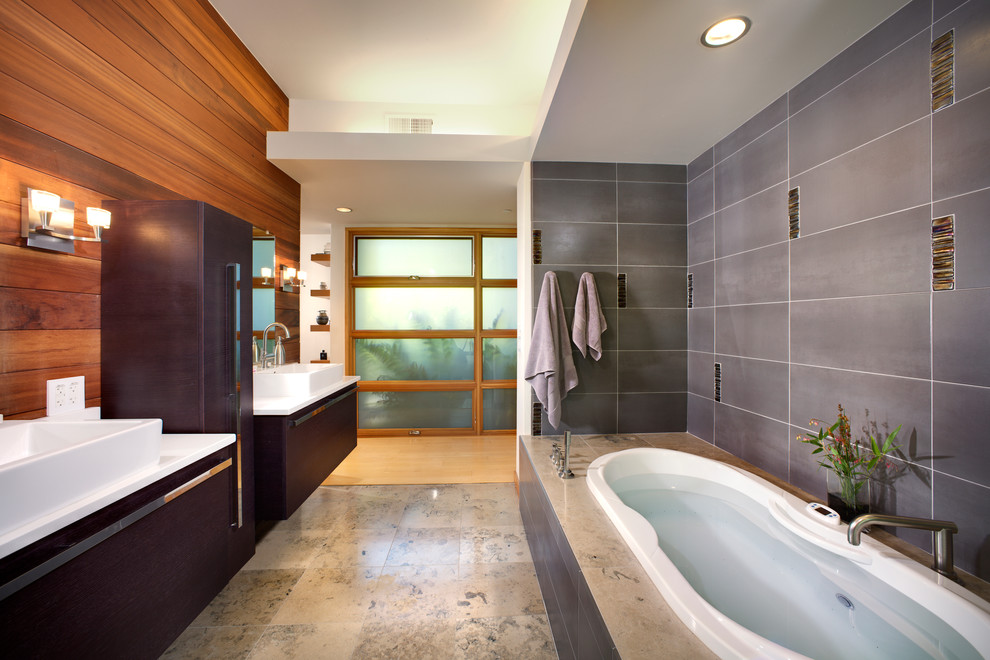 Photo of a contemporary bathroom in Sacramento with a vessel sink.