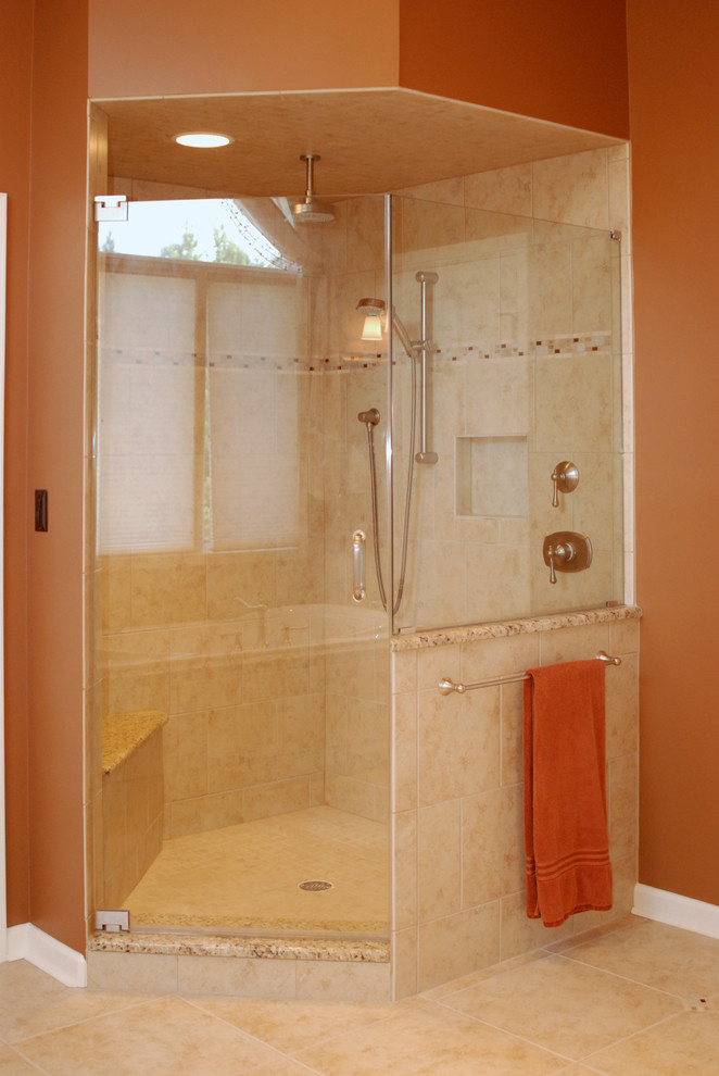 Example of a classic bathroom design in Philadelphia