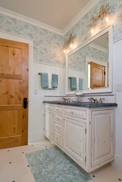 Crooked Moon Lodge Classico Stanza Da Bagno Altro Di Petoskey 