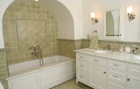 Design ideas for a classic bathroom in Orange County.