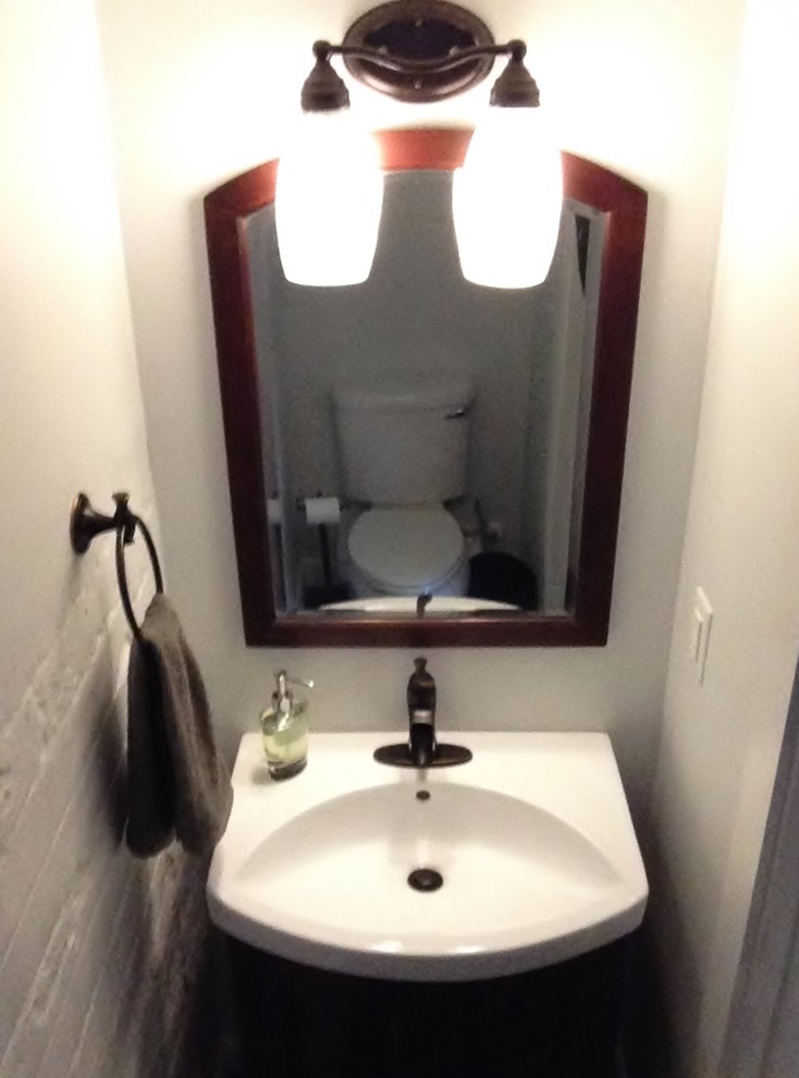 Bathroom - craftsman bathroom idea in Raleigh