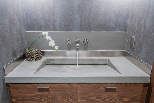 Custom Concrete Powder Room Vanity Top with Integrated Sink - Modern -  Bathroom - Miami - by Thiel Studios | Houzz UK