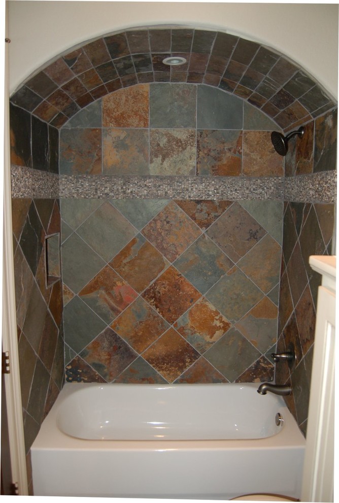 Custom home build with horse stables in Flower Mound, TX Classique