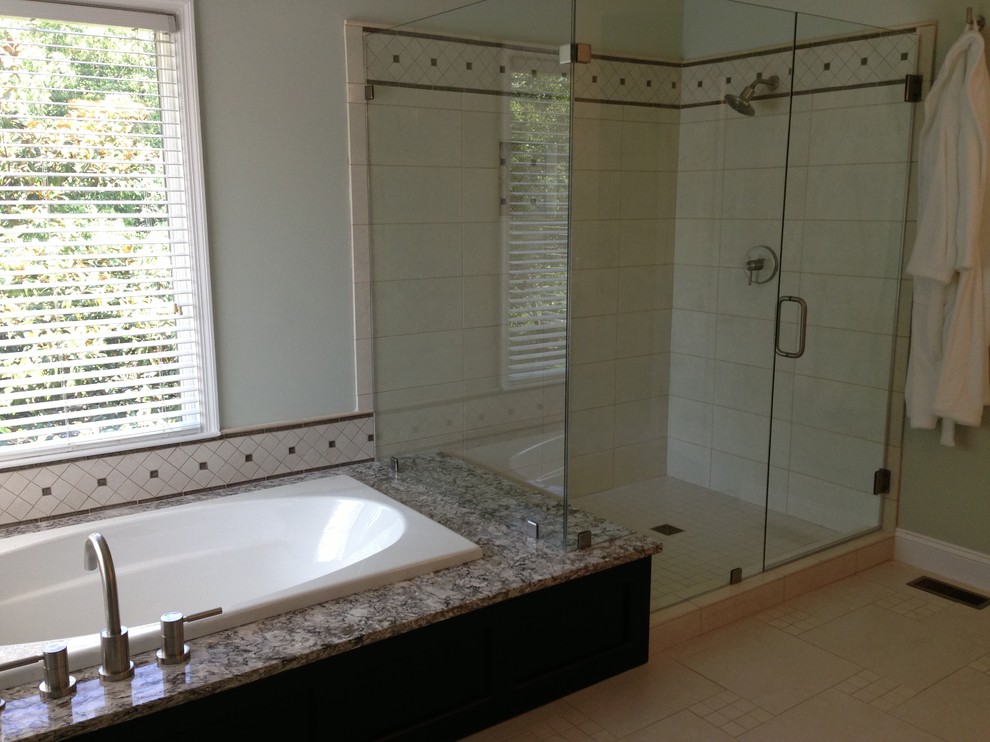 Design ideas for a classic bathroom in St Louis.