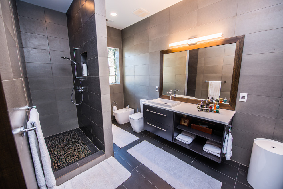 Photo of a contemporary bathroom in Raleigh.