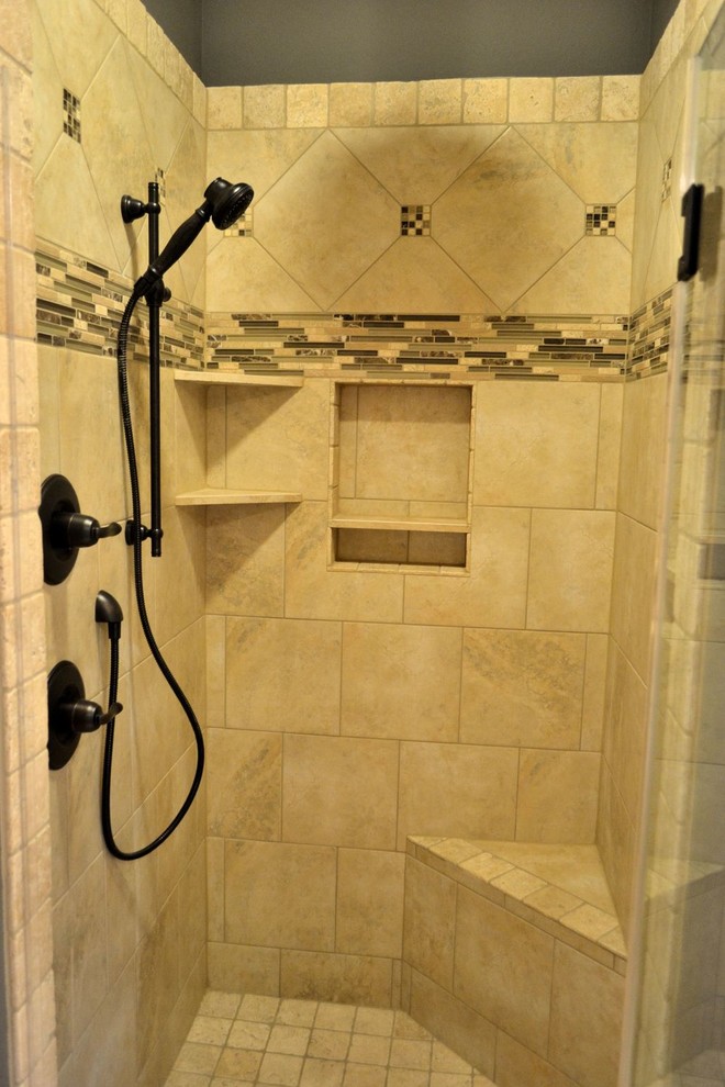 Источник вдохновения для домашнего уюта: главная ванная комната в классическом стиле
