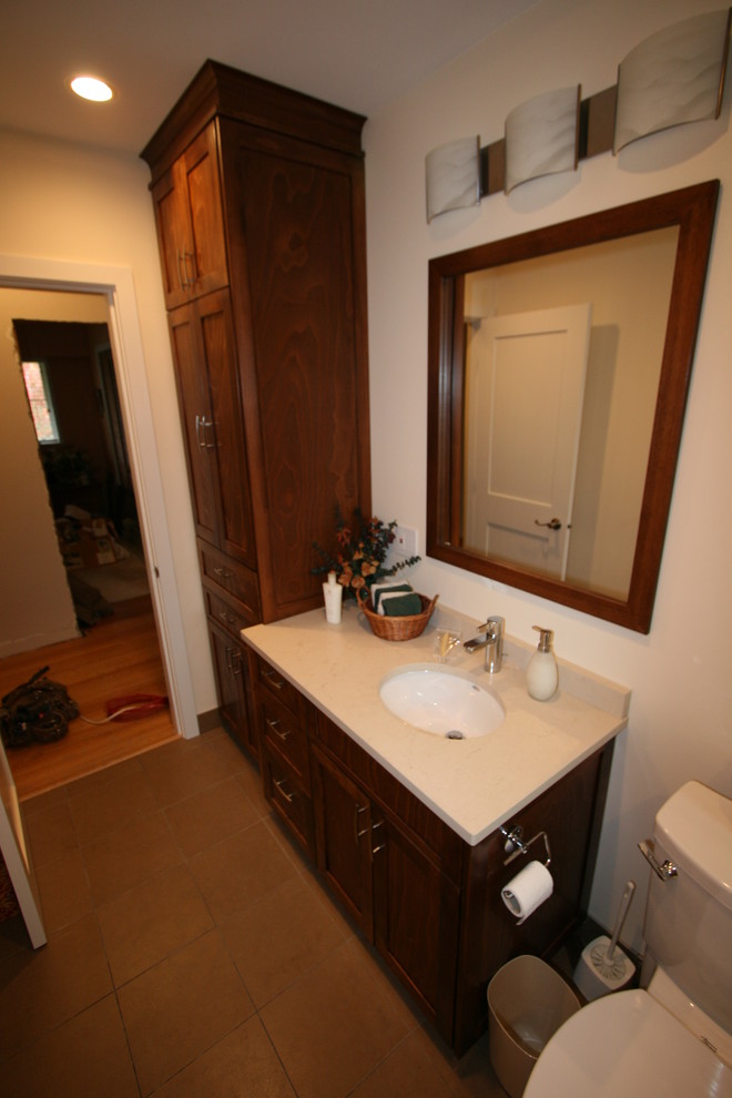 Custom vanity and storage Contemporary Bathroom Vancouver