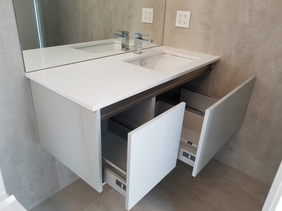 Custom Vanity (Miami) - Modern - Bathroom - Miami - by Fox Tail Design ...