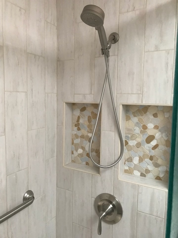 Photo of a medium sized coastal ensuite bathroom in Phoenix with an alcove shower, white tiles, porcelain tiles and a sliding door.