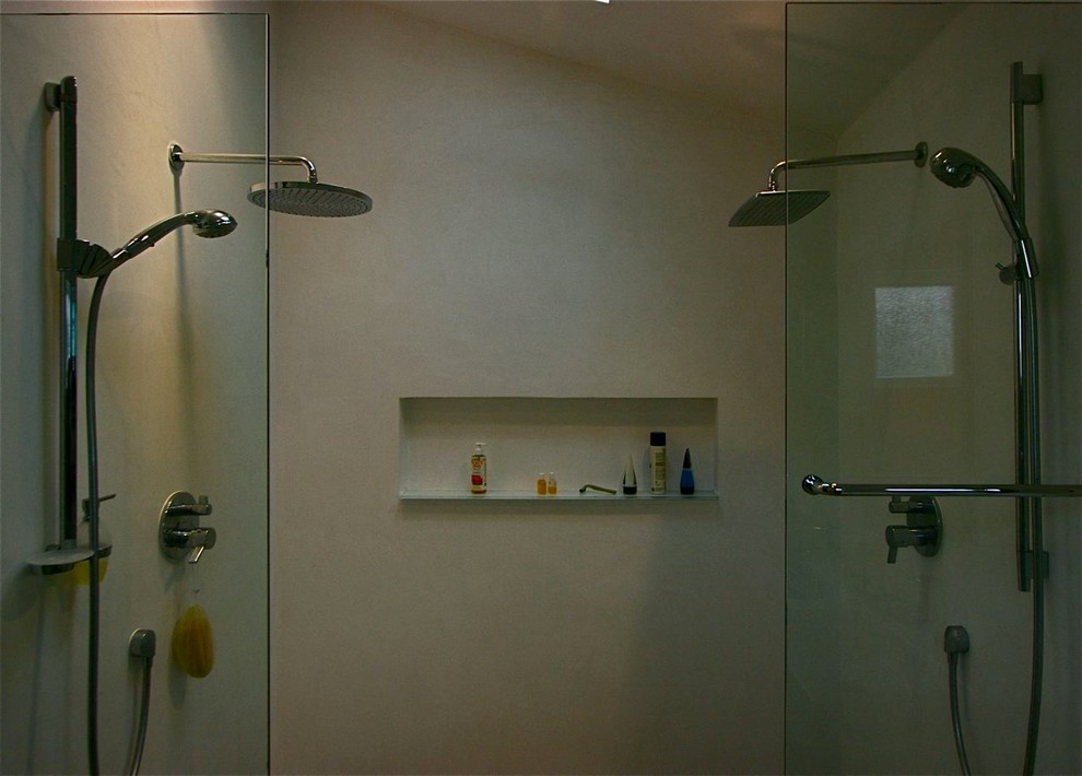 Bathroom - contemporary bathroom idea in San Francisco