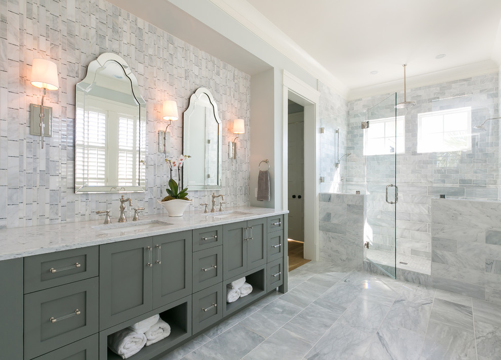 На фото: главная ванная комната в стиле неоклассика (современная классика) с фасадами в стиле шейкер, серыми фасадами, мраморной столешницей, двойным душем, серыми стенами, мраморным полом, врезной раковиной и душем с распашными дверями