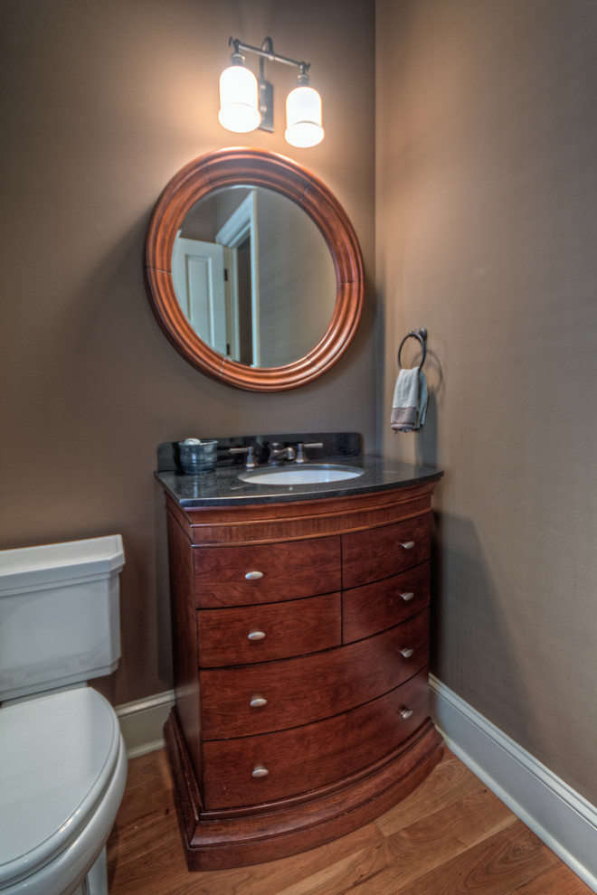 This is an example of a traditional bathroom in Charleston.