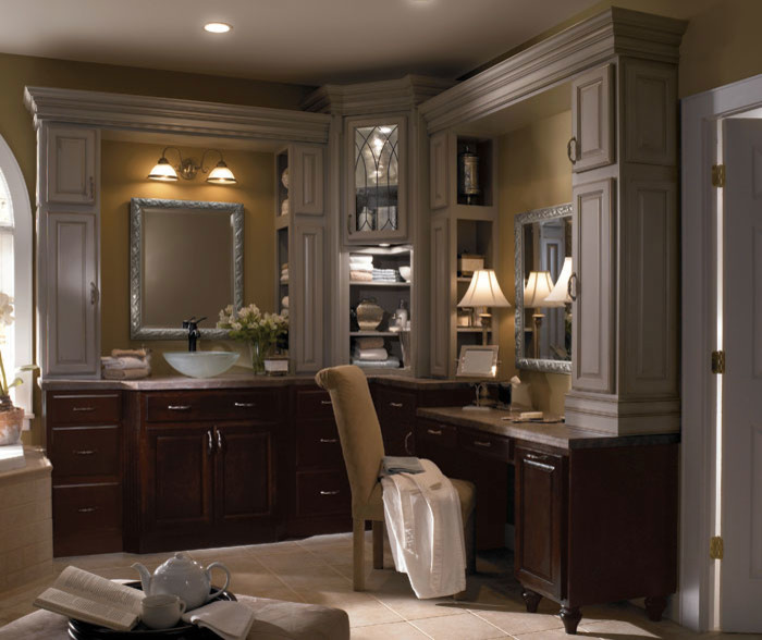 Dark Wood Bathroom Cabinets with Painted Accents - Classique - Salle de ...