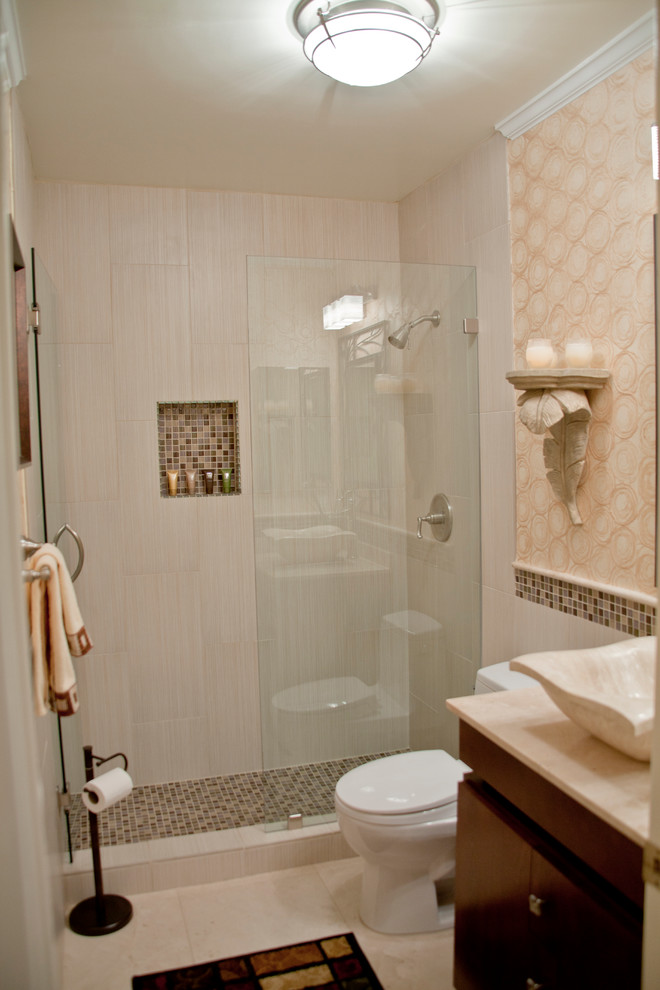 Design ideas for a medium sized traditional bathroom in San Diego.