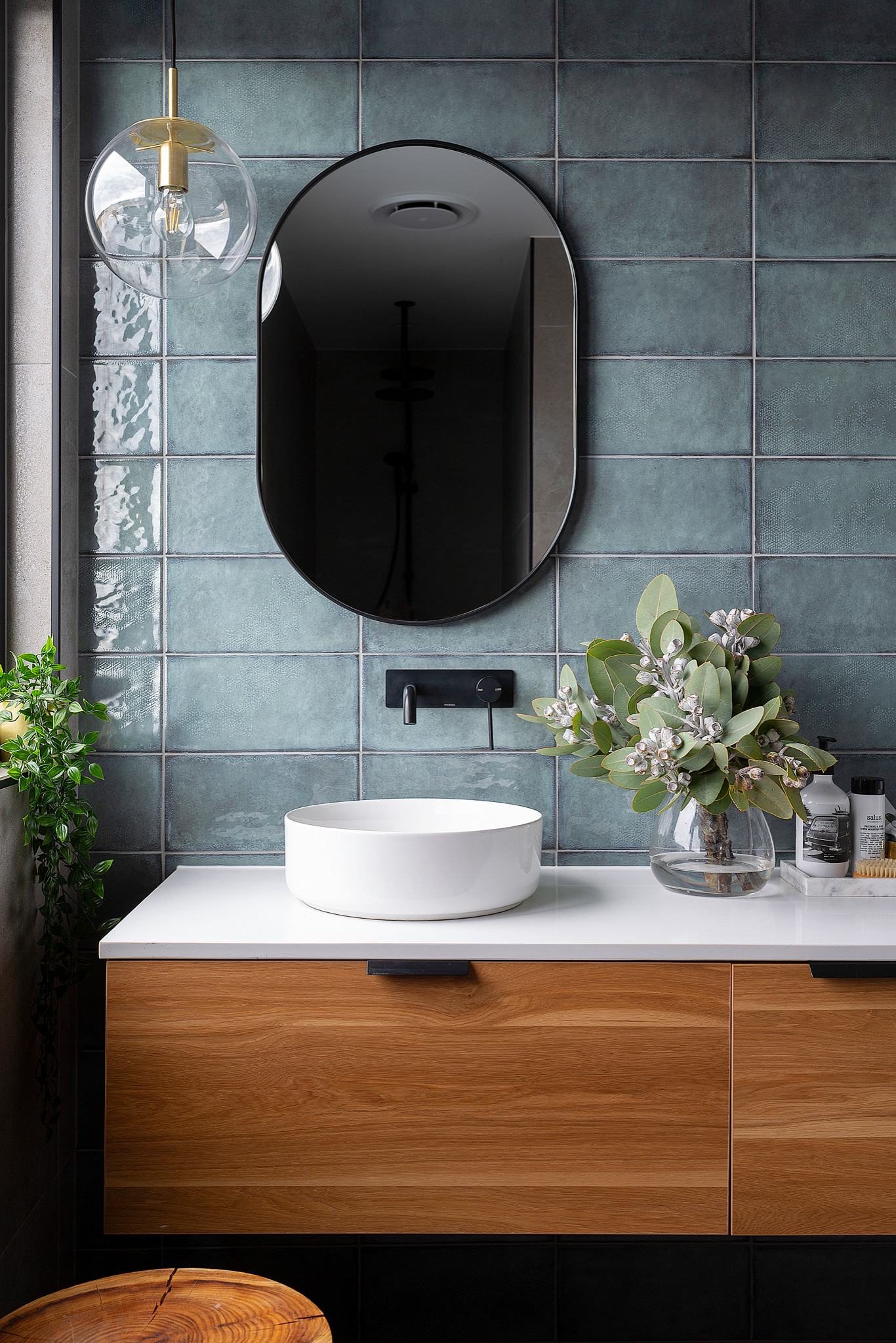 Denman Prospect Residence Modern Bathroom Canberra Queanbeyan By Studio Black Interiors Houzz Denman Prospect Residence Modern Bathroom Canberra Queanbeyan By Studio Black Interiors Houzz