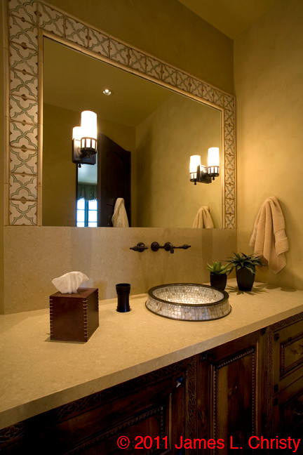Bathroom - traditional bathroom idea in Phoenix