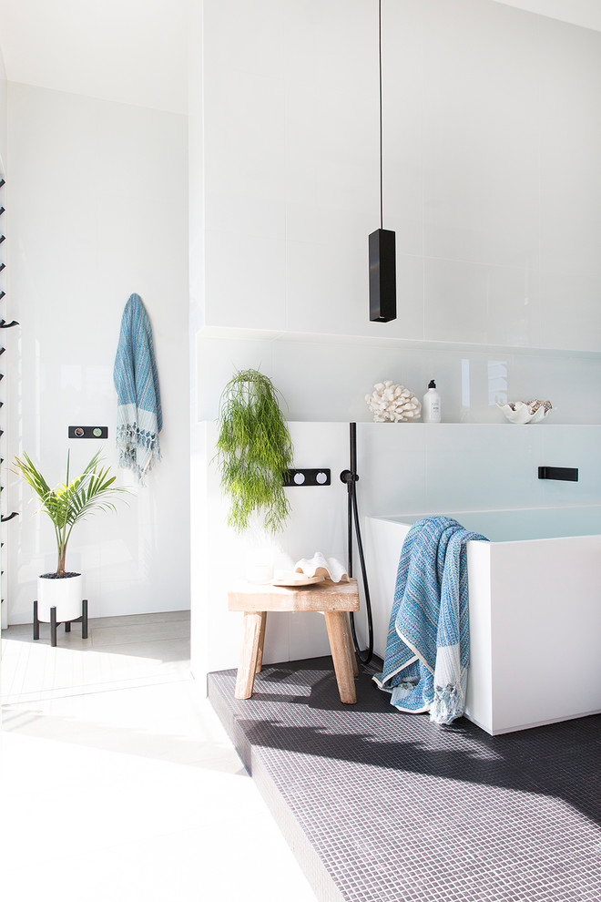 Modernes Badezimmer in Sunshine Coast