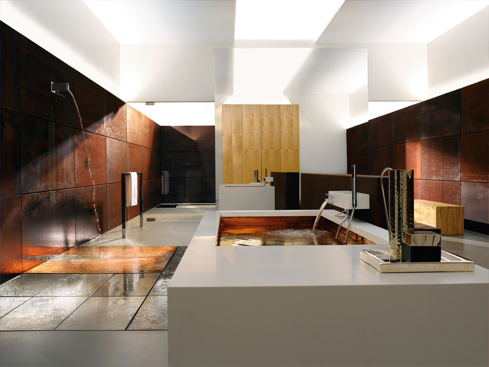 Идея дизайна: большая ванная комната в стиле модернизм с столешницей из меди