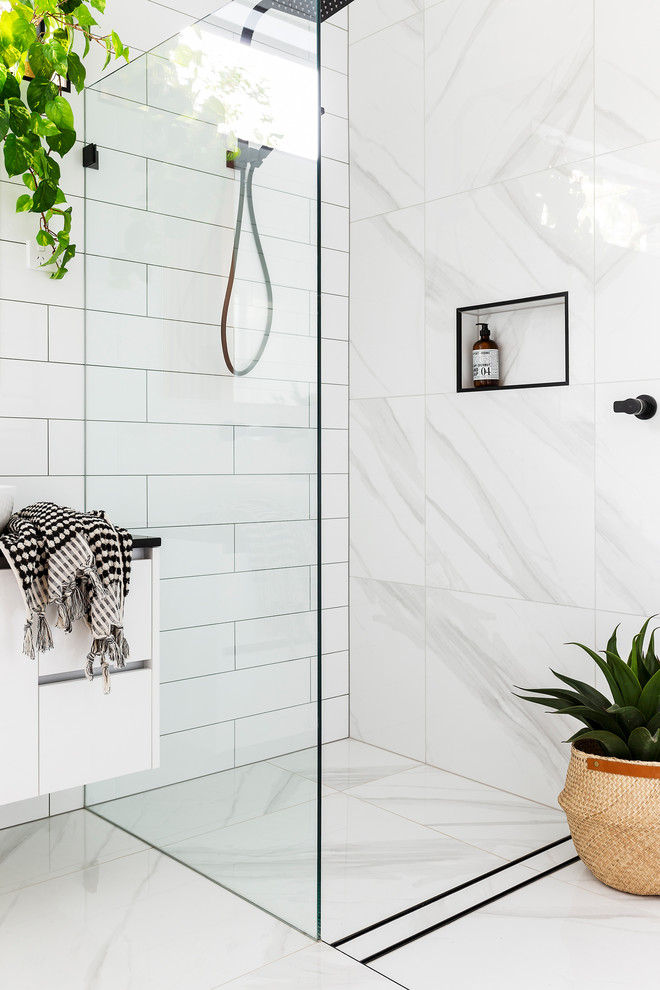Downer Residence - Modern - Bathroom - Canberra - Queanbeyan - by ...