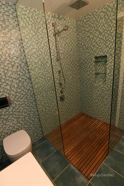 Duckboard shower - Contemporary - Bathroom - Montreal - by Ceramiques Hugo  Sanchez Inc | Houzz UK