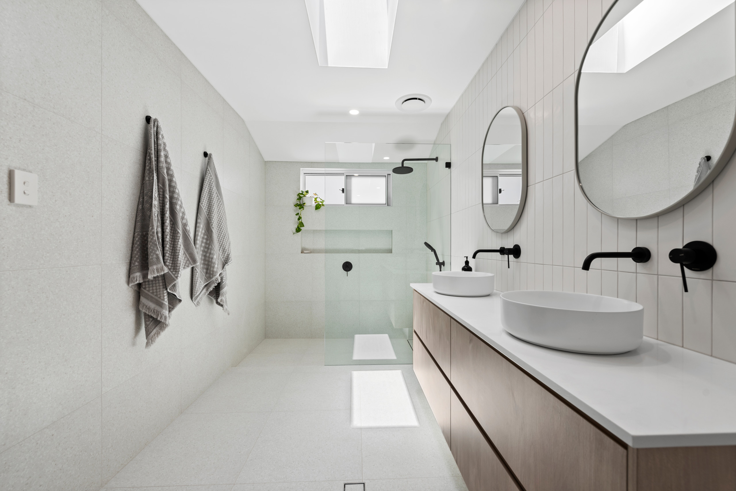 75 Beautiful Modern Bathroom With A Floating Vanity Pictures Ideas July
