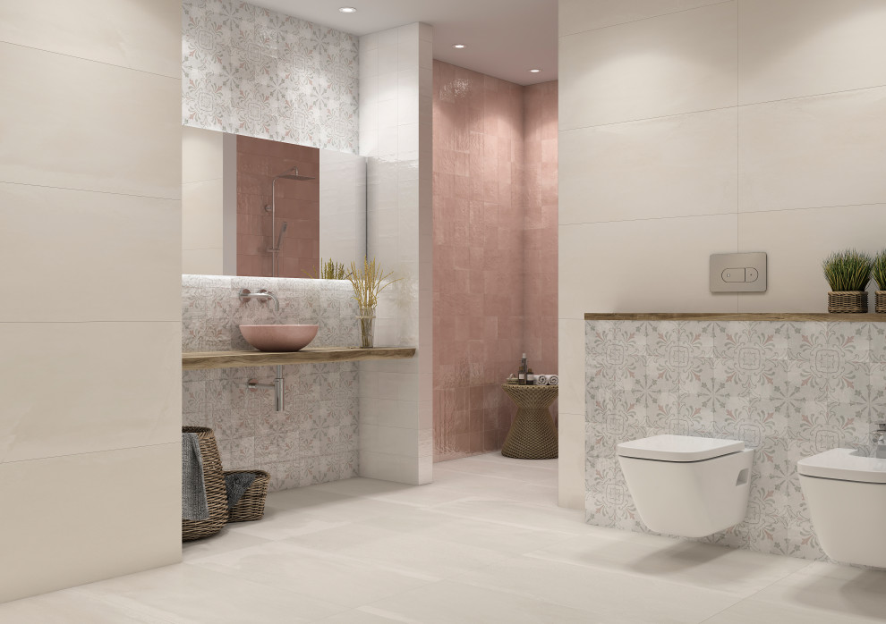 Idéer för att renovera ett brun brunt en-suite badrum, med bruna skåp, en toalettstol med separat cisternkåpa, rosa kakel, keramikplattor, klinkergolv i porslin, ett fristående handfat, träbänkskiva, vitt golv och med dusch som är öppen