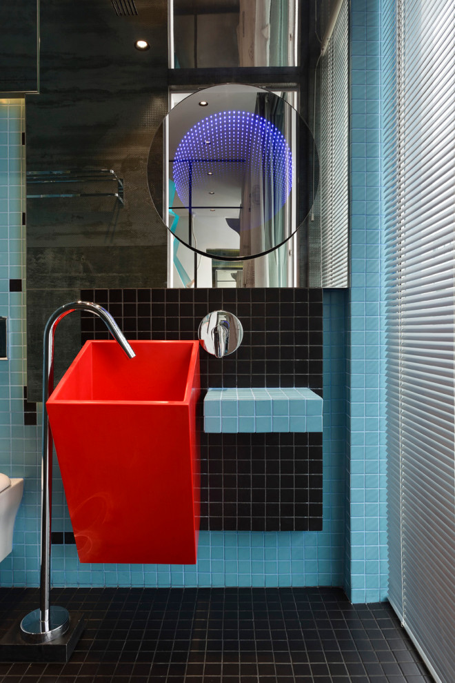 Inspiration for a contemporary bathroom remodel in Mumbai