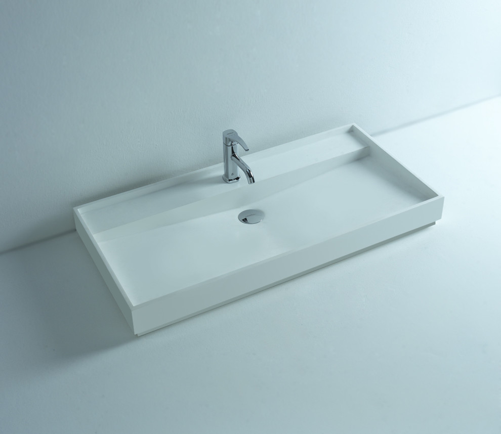 DW142 (35 x 18) Modern Bathroom Los Angeles by ADM Bathroom